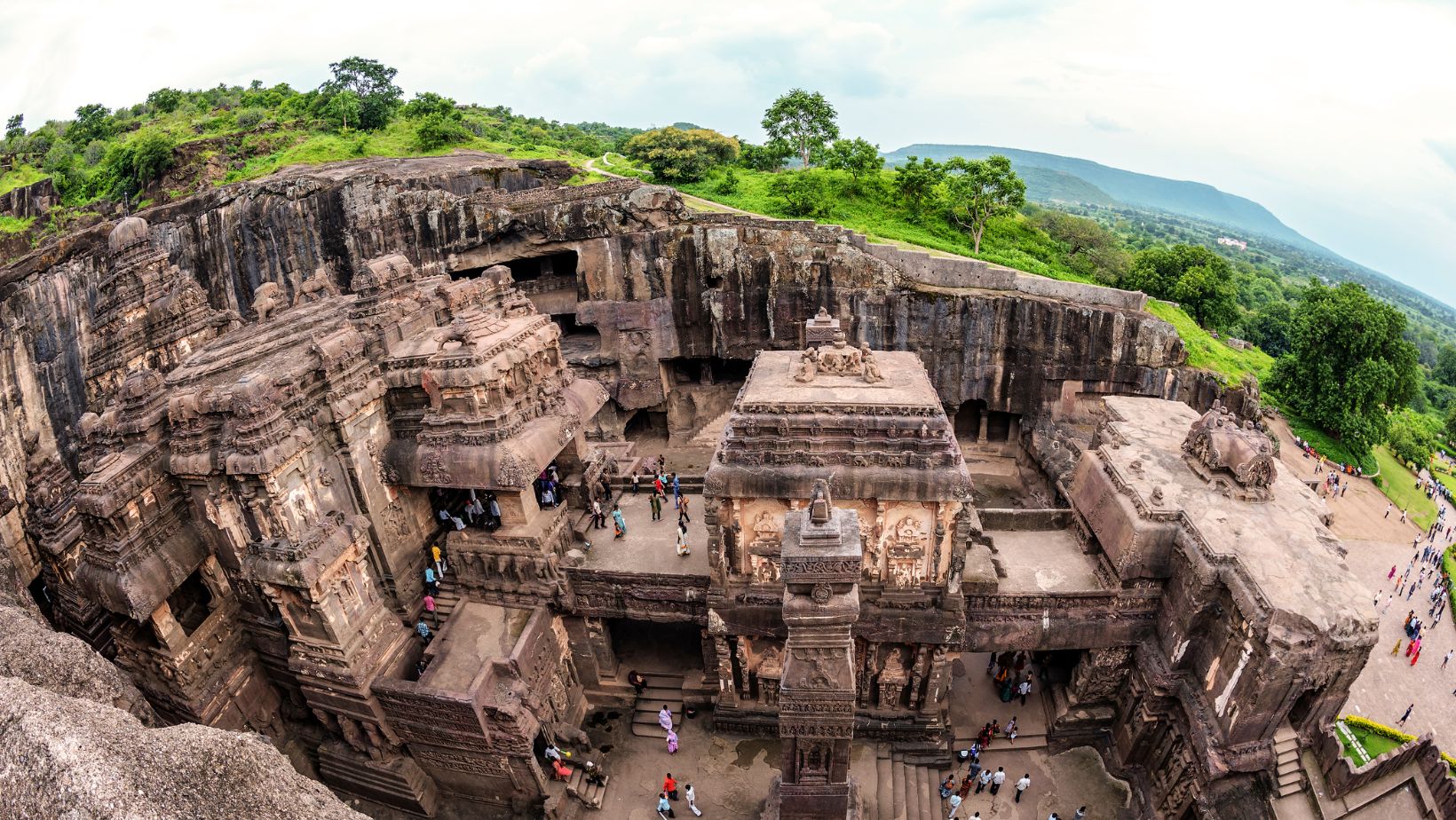 Visit the Famous Ajanta & Ellora Caves with MSRTC