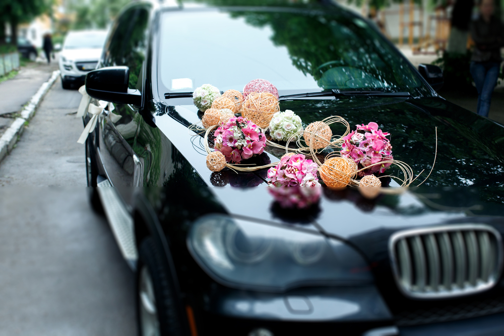 Car and bus rentals for Weddings. Here’s what you need to know!