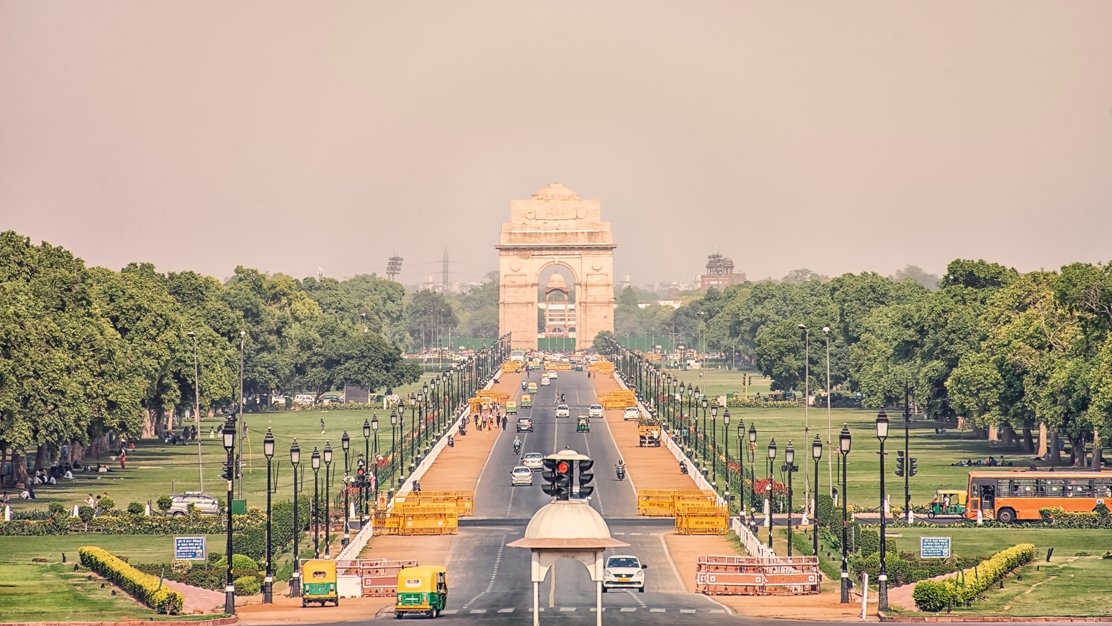 Places to Visit in and Around Delhi